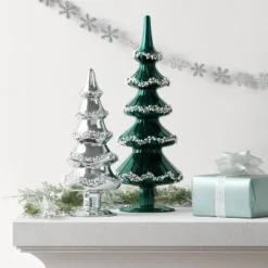 14.75" Christmas Glass Tree Green - Wondershop™