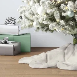 48" Christmas Dia Faux Fur Snowflake Shaped Tree Skirt - Wondershop™