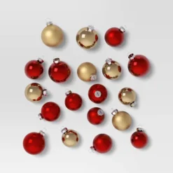 42ct Round Glass Christmas Tree Ornament Set - Wondershop™ 8 42ct Round Glass Christmas Tree Ornament Set - Wondershop™ -Wondershop Sales GUEST f4481f1d c5f6 499c b280 03e2928c356a